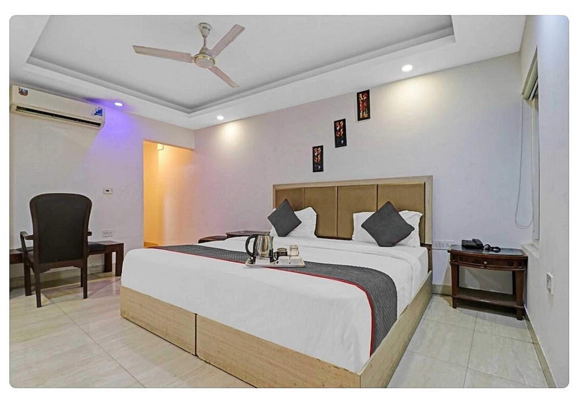 Super Hotel O Mahal New Delhi Eksteriør bilde